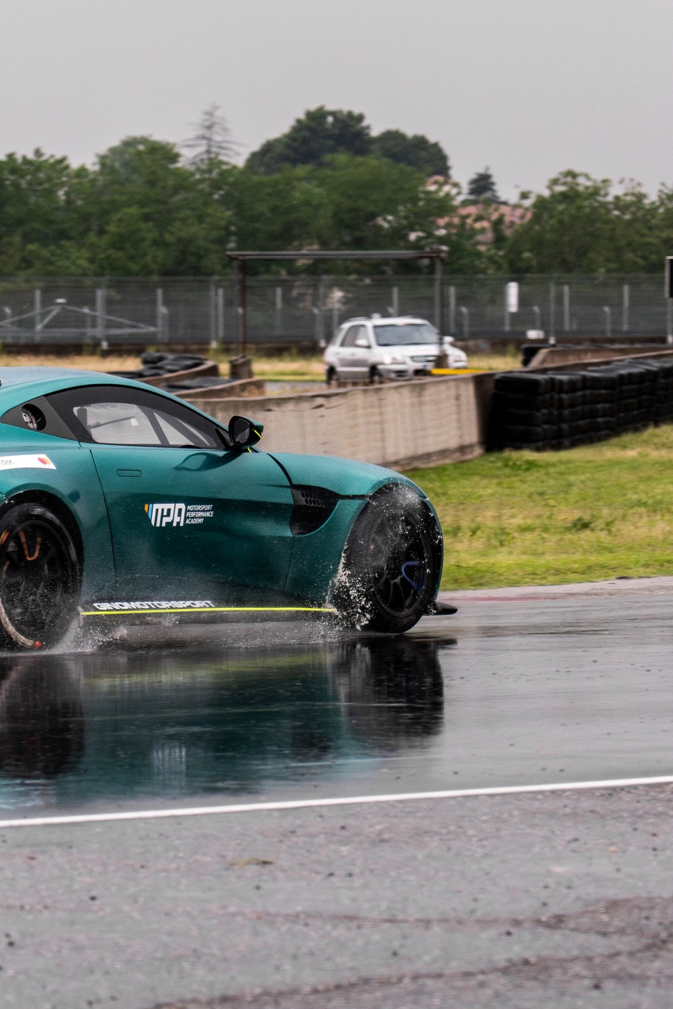 Aston Martin GT4 — auto — fotografia di Matteo Comba, Teonoir Studio (61/66)