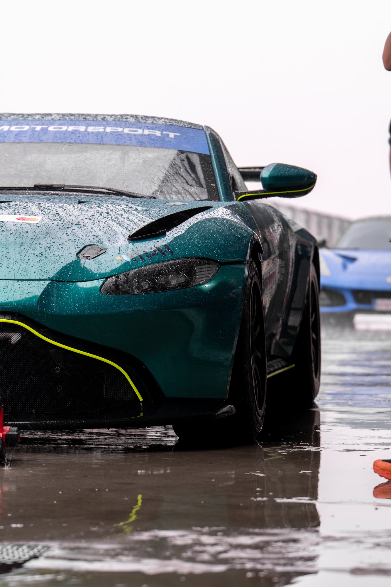 Aston Martin GT4 - 2