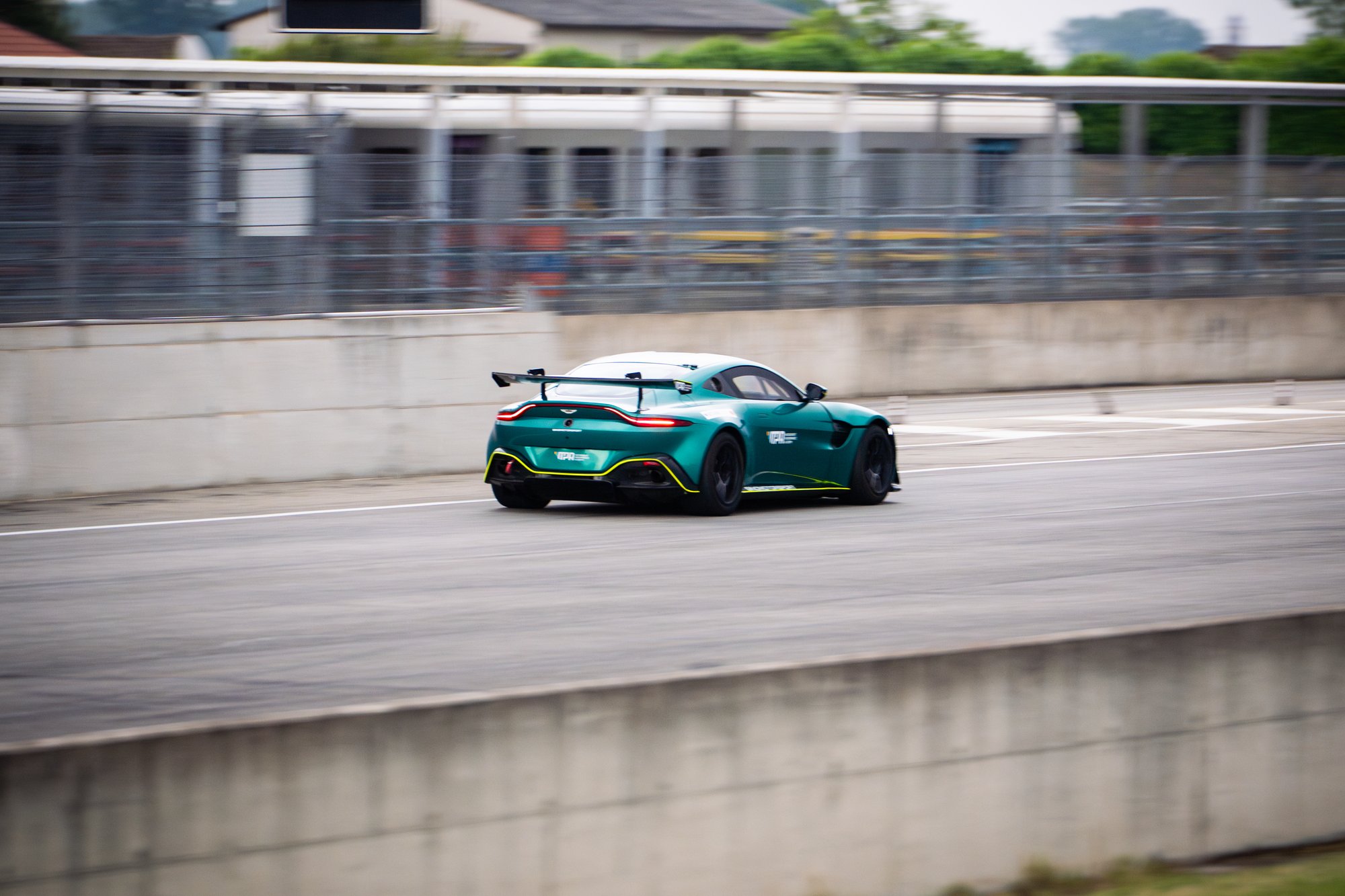 Aston Martin GT4 - 26