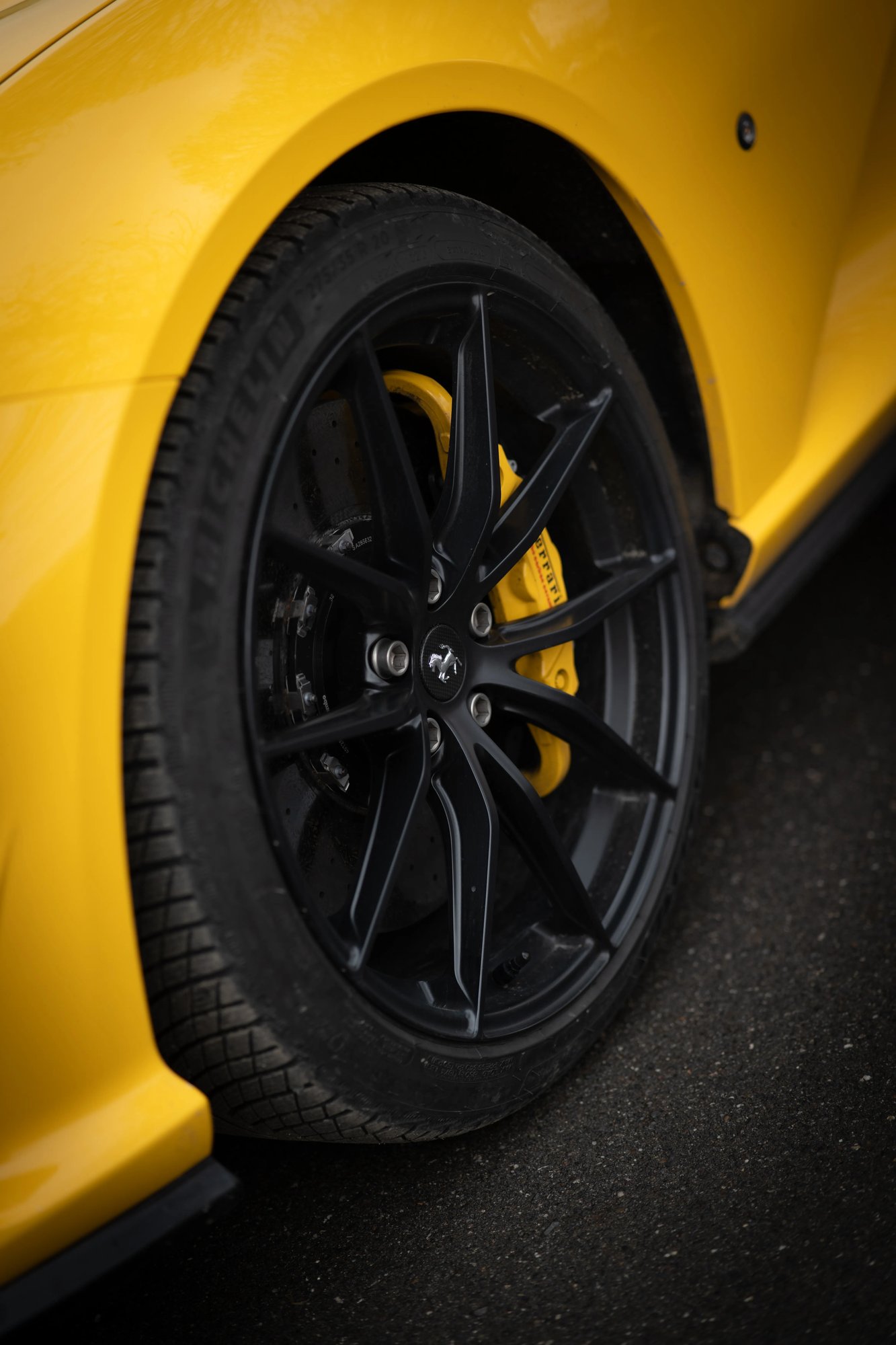 Ferrari 812 Superfast - 15