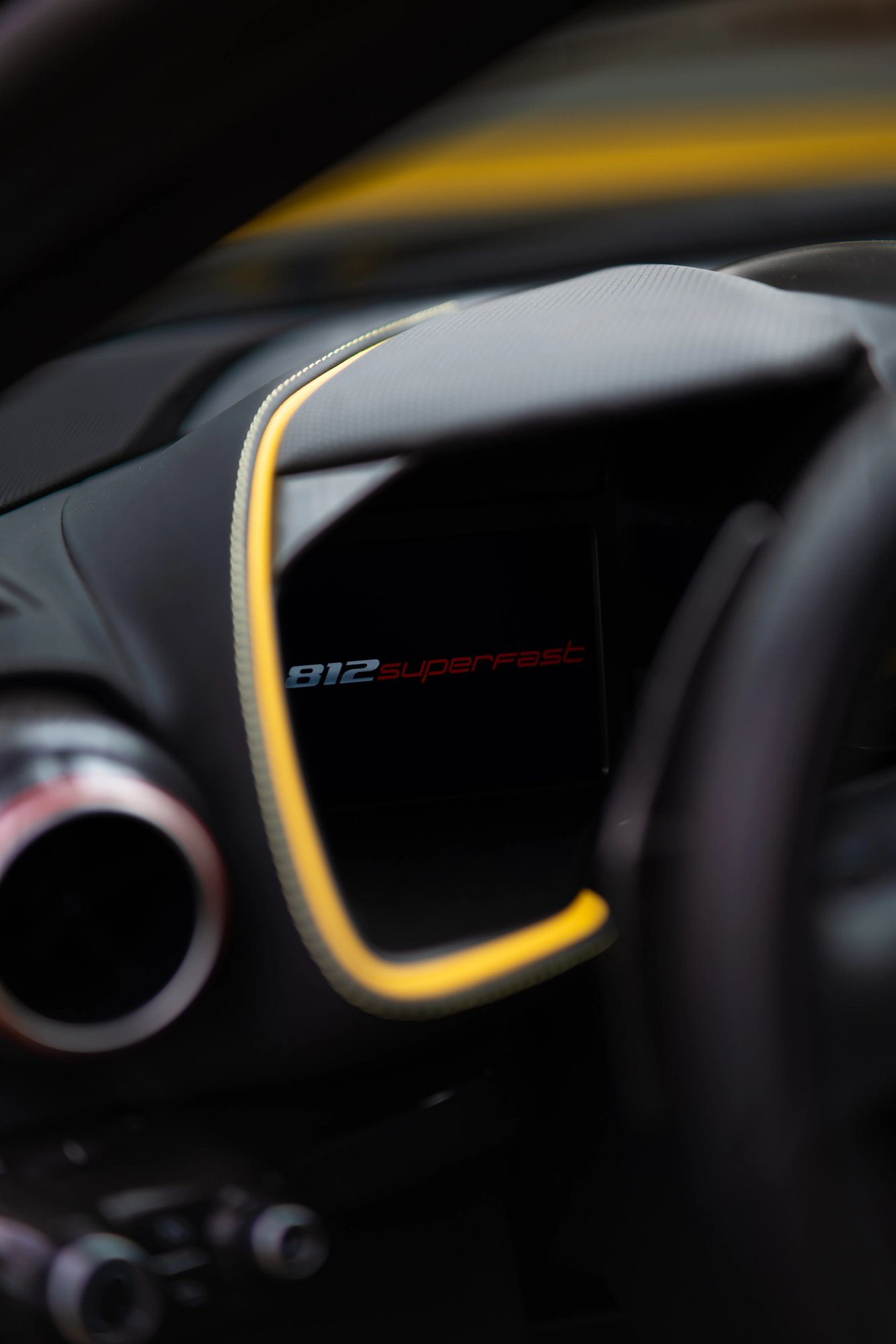 Ferrari 812 Superfast - 19