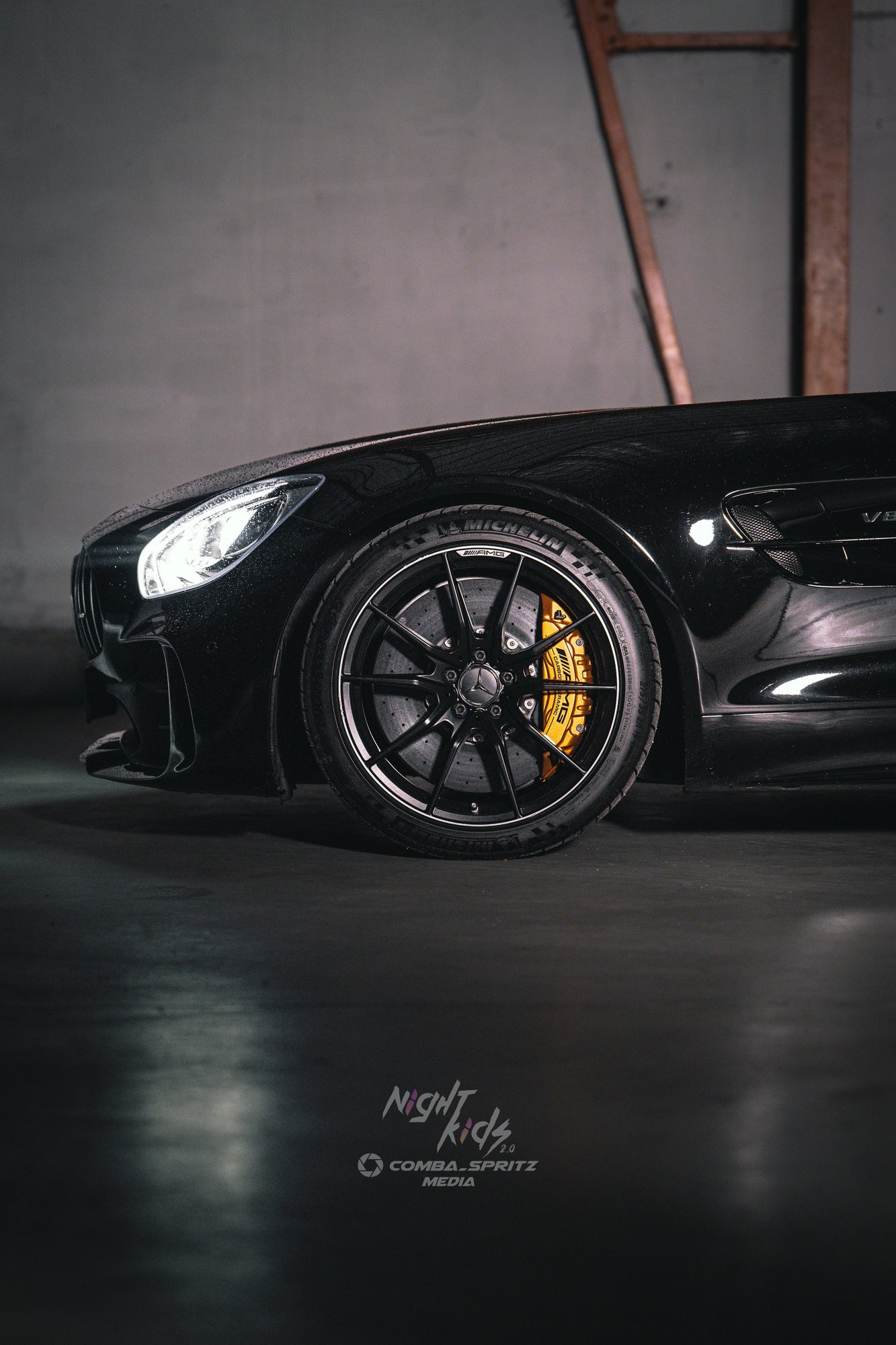 Mercedes AMG GTR - 71