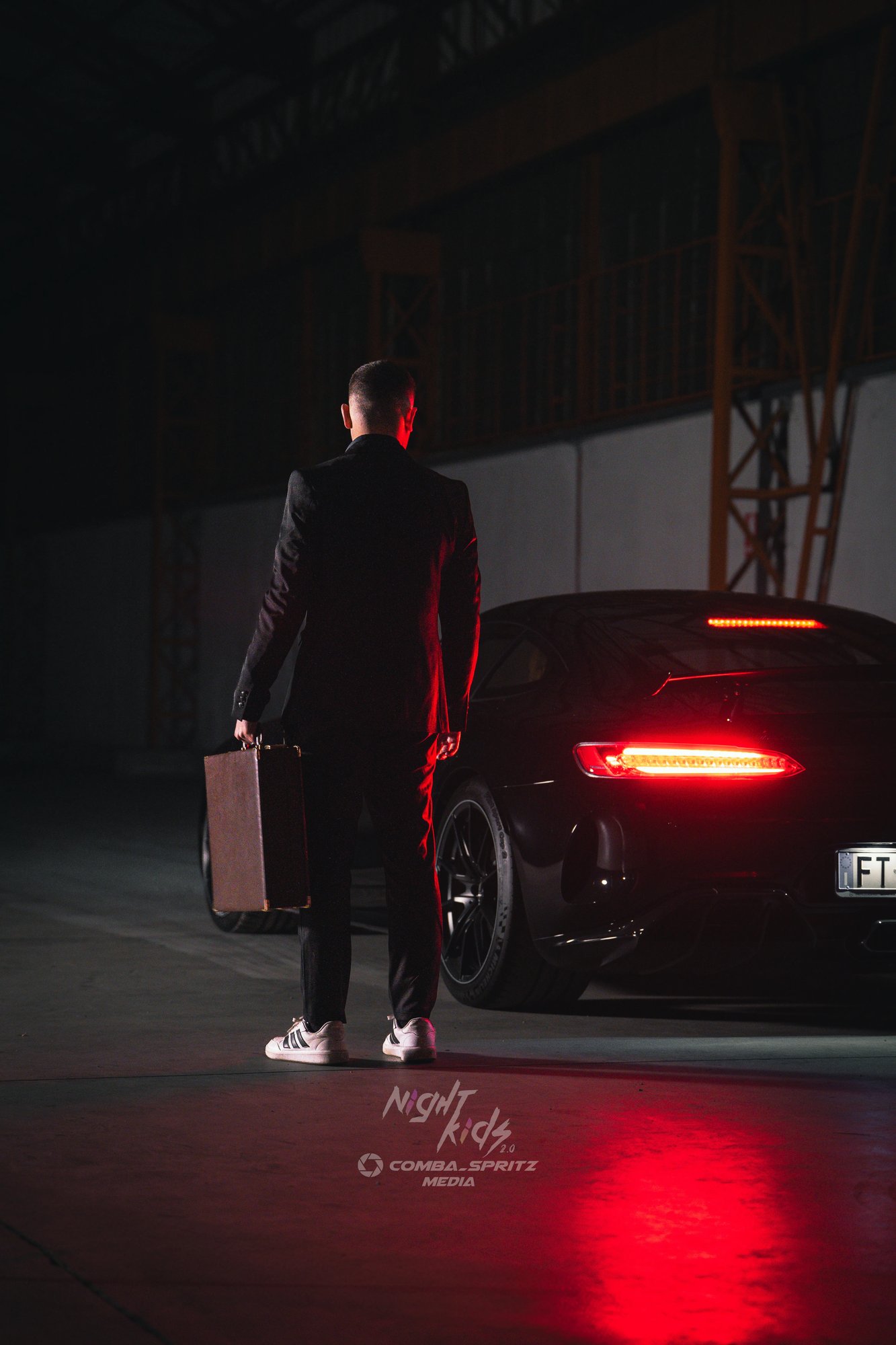 Mercedes AMG GTR - 77
