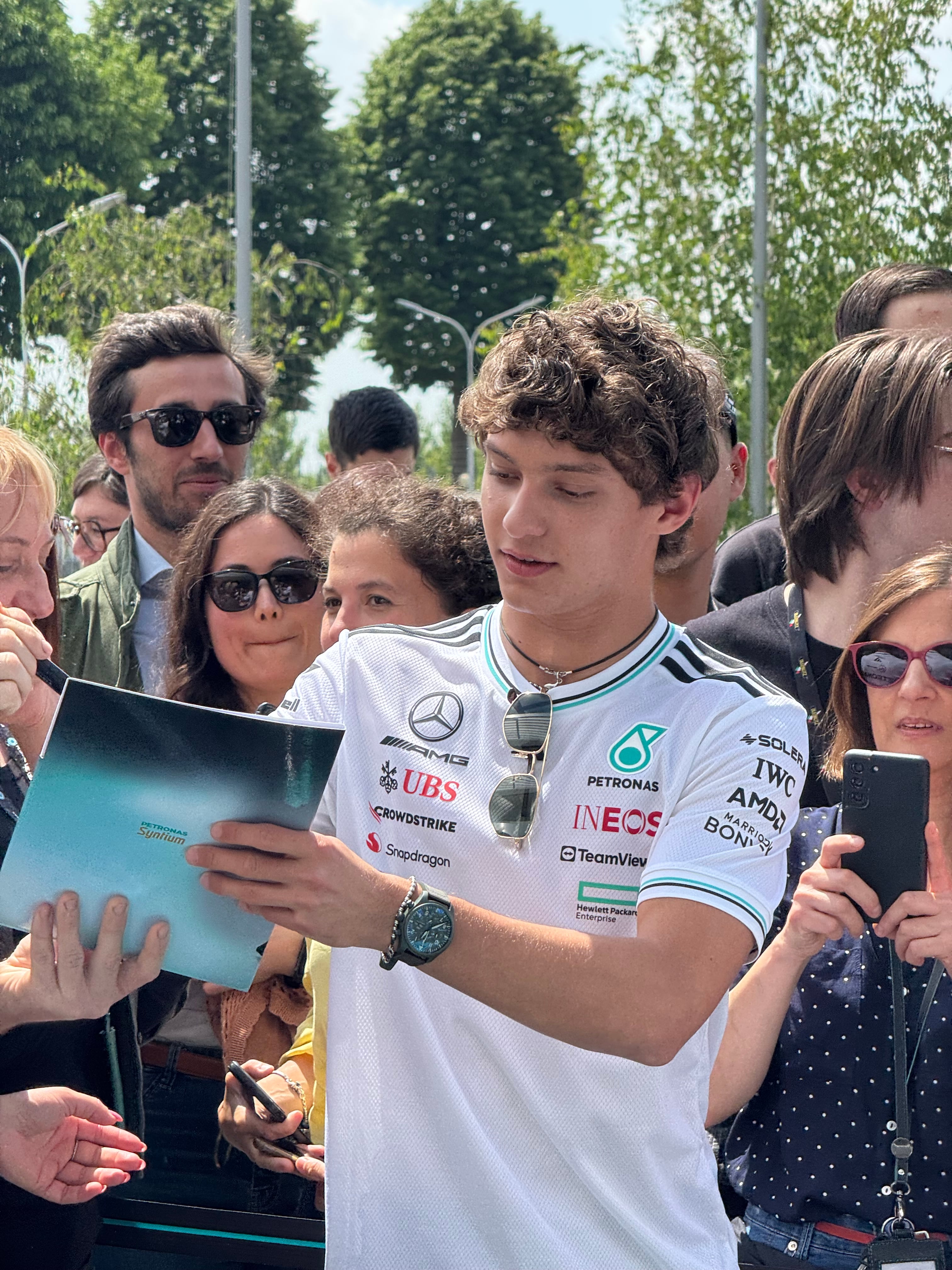 Kimi Antonelli and Petronas: a day of Formula 1, technology and passion