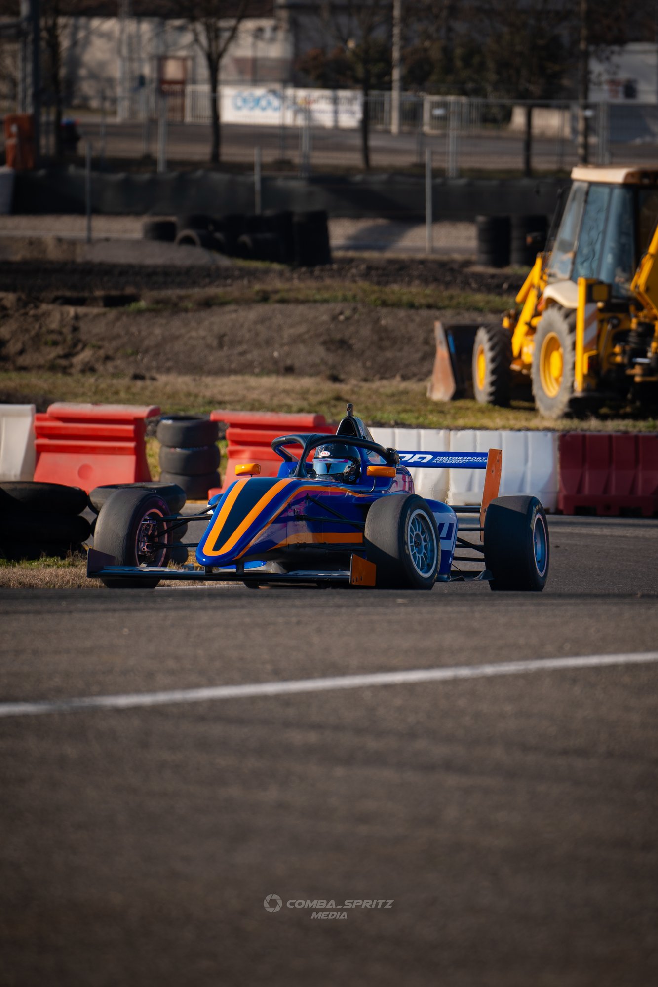 Formula 4 - Farfus