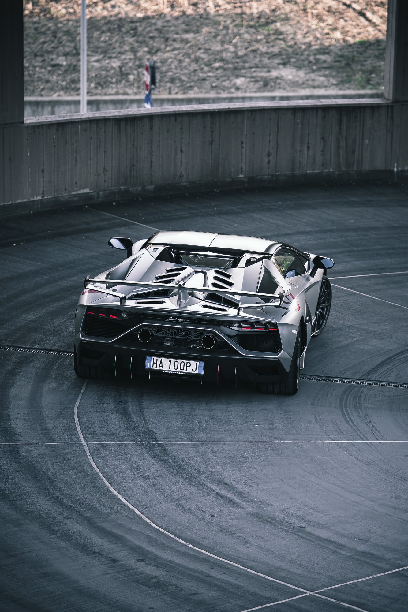 Lamborghini Aventador SVJ